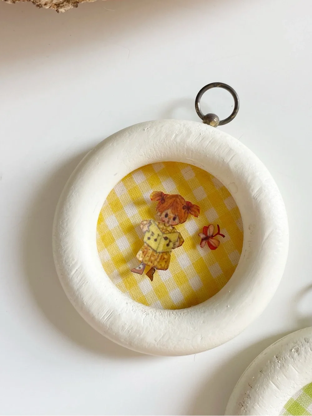 Vintage 1970’s White Round Gingham Doll Art Wall Hangings (Set of 3)